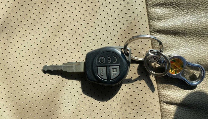2019 Maruti Dzire VXI, Petrol, Manual, 17,933 km, Key Close Up