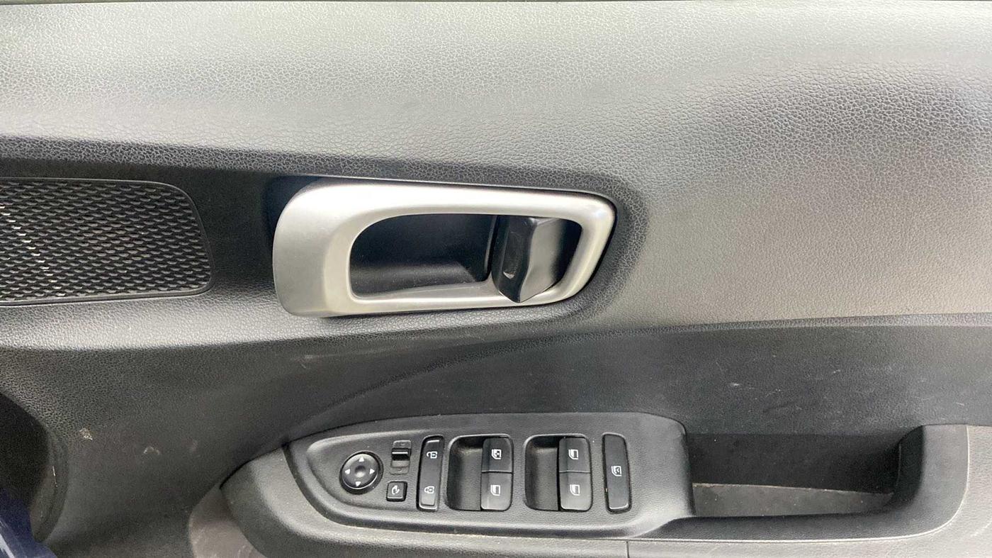 2019 Hyundai VENUE SX PLUS 1.0 TURBO DCT, Petrol, Automatic, 38,687 km, Driver Side Door Panels Control