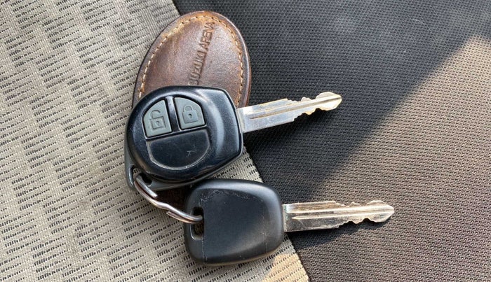2021 Maruti Alto VXI PLUS, Petrol, Manual, 72,789 km, Key Close Up
