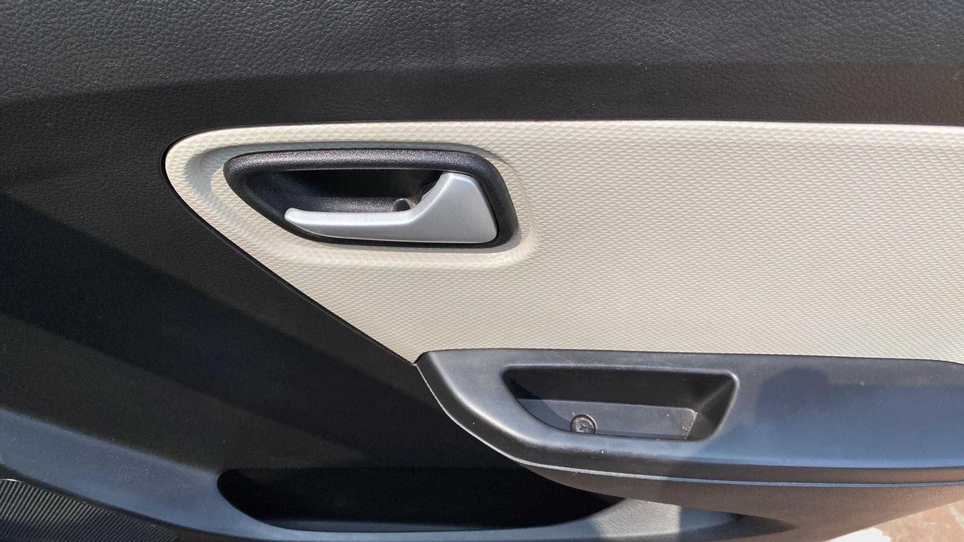 2021 Maruti Alto LXI, Petrol, Manual, 9,507 km, Driver Side Door Panels Control