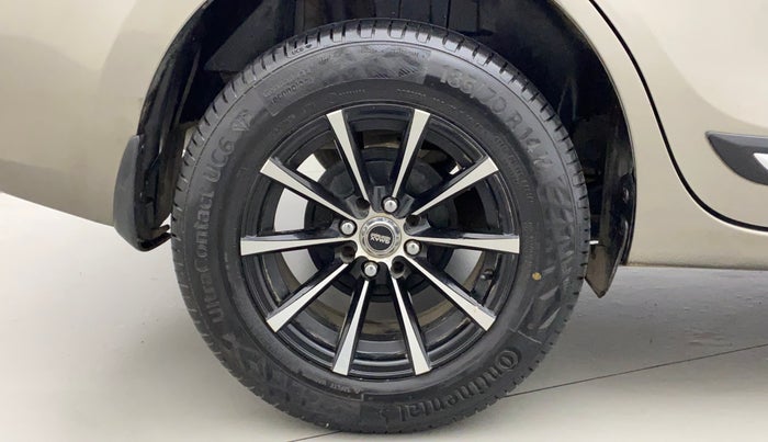 2020 Maruti Dzire LXI, Petrol, Manual, 72,822 km, Right Rear Wheel