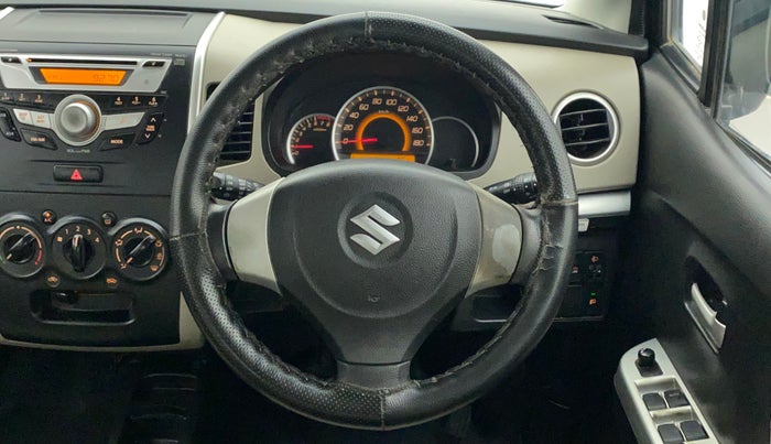 2016 Maruti Wagon R 1.0 VXI, Petrol, Manual, 41,921 km, Steering Wheel Close Up
