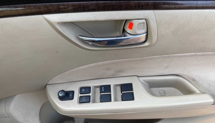 2016 Maruti Swift Dzire VXI (O), Petrol, Manual, 47,571 km, Driver Side Door Panels Control