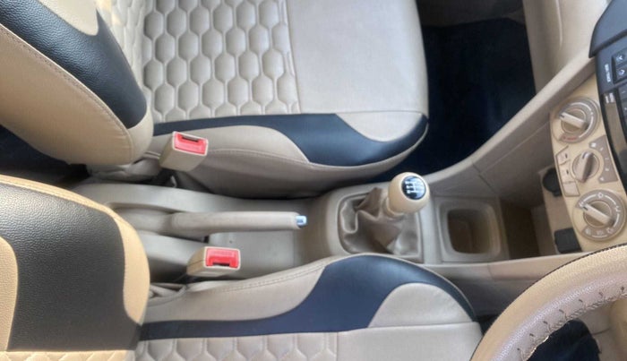 2016 Maruti Swift Dzire VXI (O), Petrol, Manual, 47,571 km, Gear Lever
