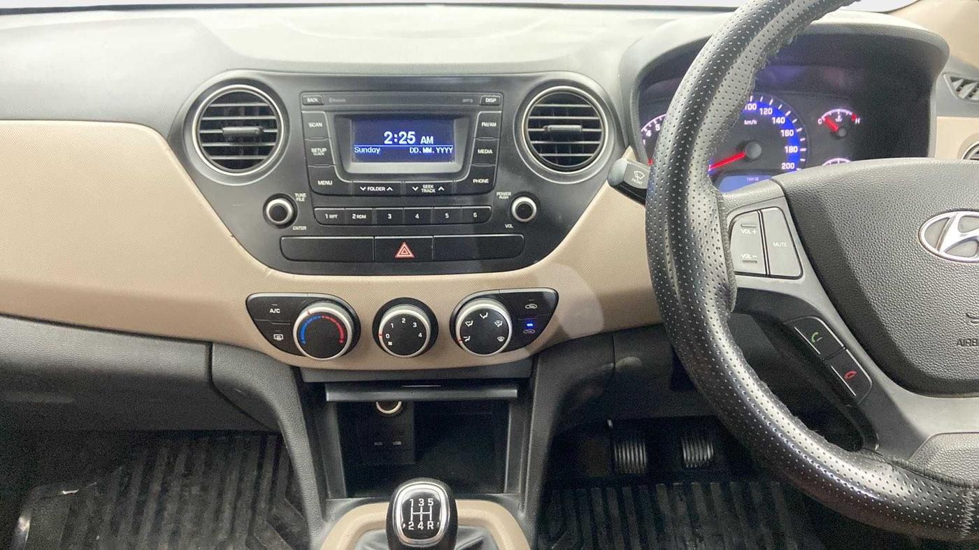 2016 Hyundai Xcent SX 1.2, Petrol, Manual, 48,199 km, Air Conditioner