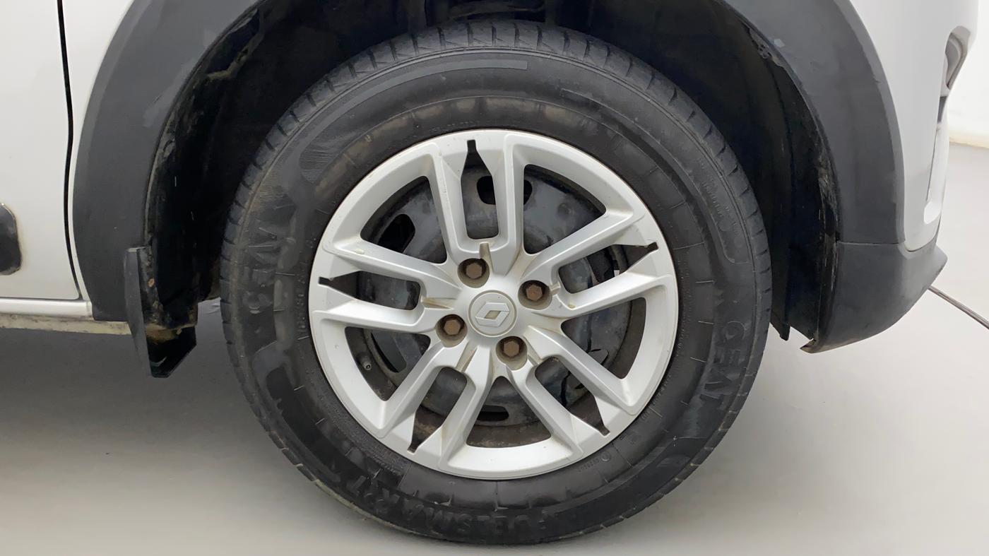 2021 Renault TRIBER RXT, Petrol, Manual, 39,278 km, Right Front Wheel