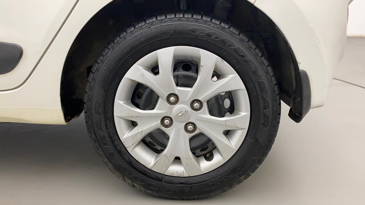 2015 Hyundai Grand i10 SPORTZ 1.2 KAPPA VTVT, Petrol, Manual, 91,740 km, Left Rear Wheel