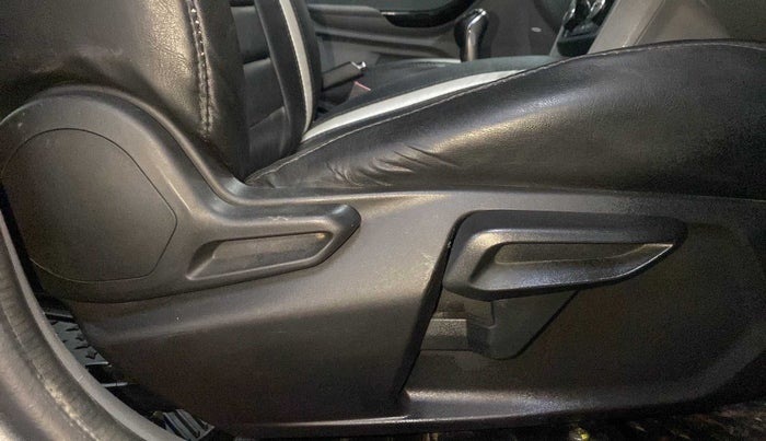 2020 Tata TIGOR XZ PLUS PETROL, Petrol, Manual, 49,142 km, Driver Side Adjustment Panel