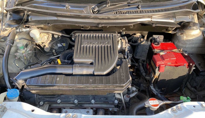 2015 Maruti Swift VXI, Petrol, Manual, 1,01,563 km, Open Bonet