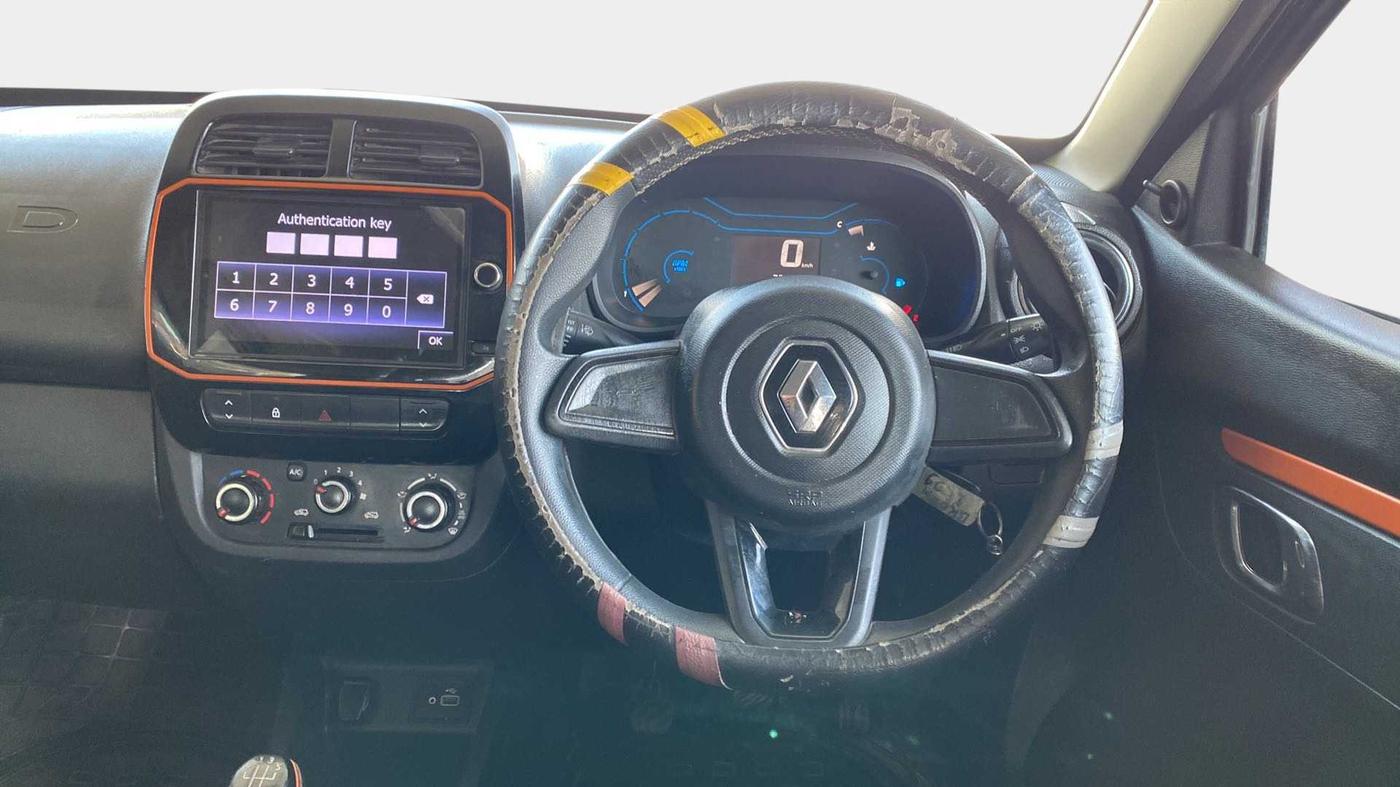 2020 Renault Kwid CLIMBER 1.0 (O), Petrol, Manual, 27,382 km, Steering Wheel Close Up