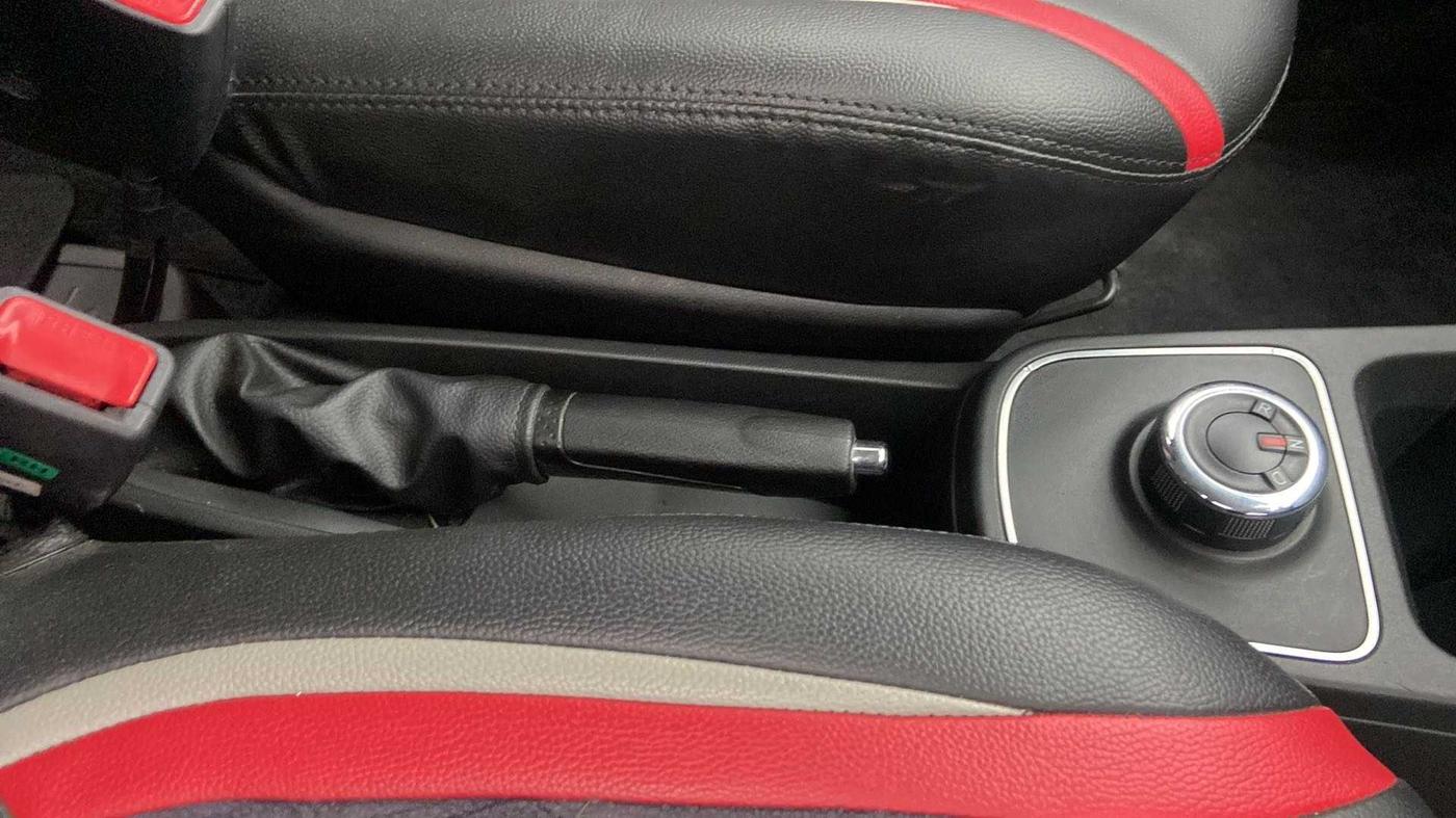 2020 Renault Kwid RXT 1.0 AMT (O), Petrol, Automatic, 12,381 km, Gear Lever