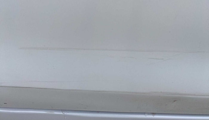 2016 Maruti Swift Dzire VXI, Petrol, Manual, 39,219 km, Right rear door - Slightly dented