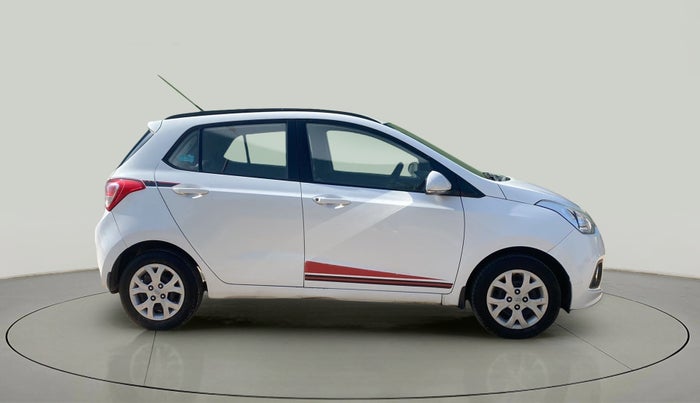 2016 Hyundai Grand i10 SPORTZ 1.2 KAPPA SPECIAL EDITION, Petrol, Manual, 59,032 km, Right Side