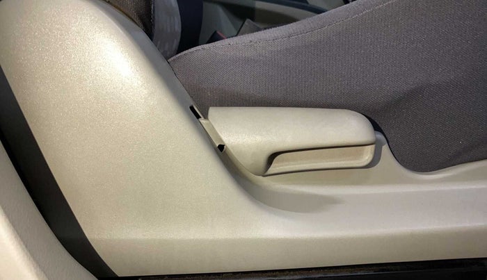 2014 Maruti Celerio VXI AMT, Petrol, Automatic, 52,590 km, Driver Side Adjustment Panel