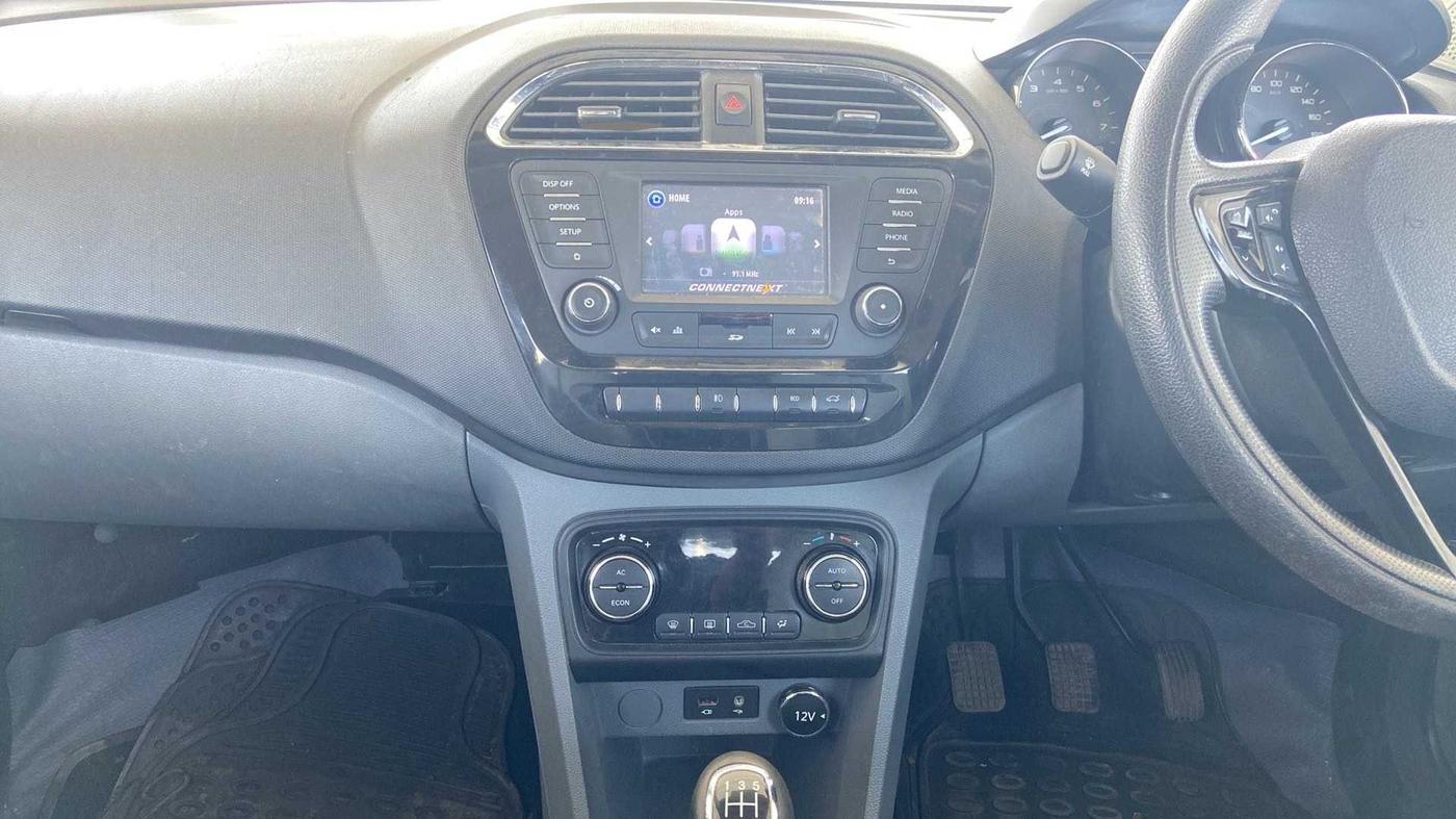 2018 Tata TIGOR XZ PETROL, Petrol, Manual, 39,771 km, Air Conditioner