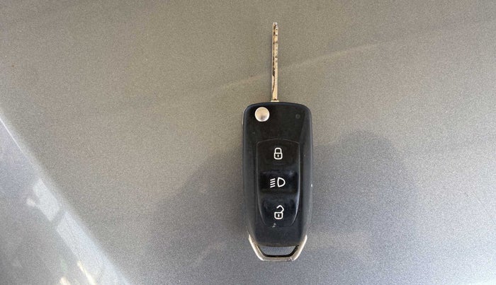 2018 Tata TIGOR XZ PETROL, Petrol, Manual, 39,771 km, Key Close Up