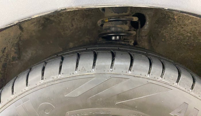 2016 Maruti Alto K10 VXI AMT, Petrol, Automatic, 94,326 km, Left Front Tyre Tread