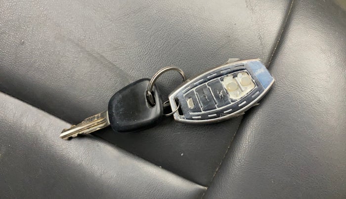 2016 Maruti Alto K10 VXI AMT, Petrol, Automatic, 94,326 km, Key Close Up