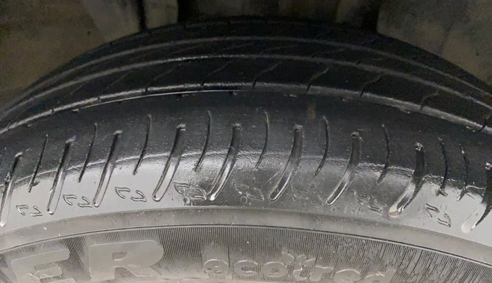 2021 Nissan MAGNITE XV MT, Petrol, Manual, 19,633 km, Right Front Tyre Tread