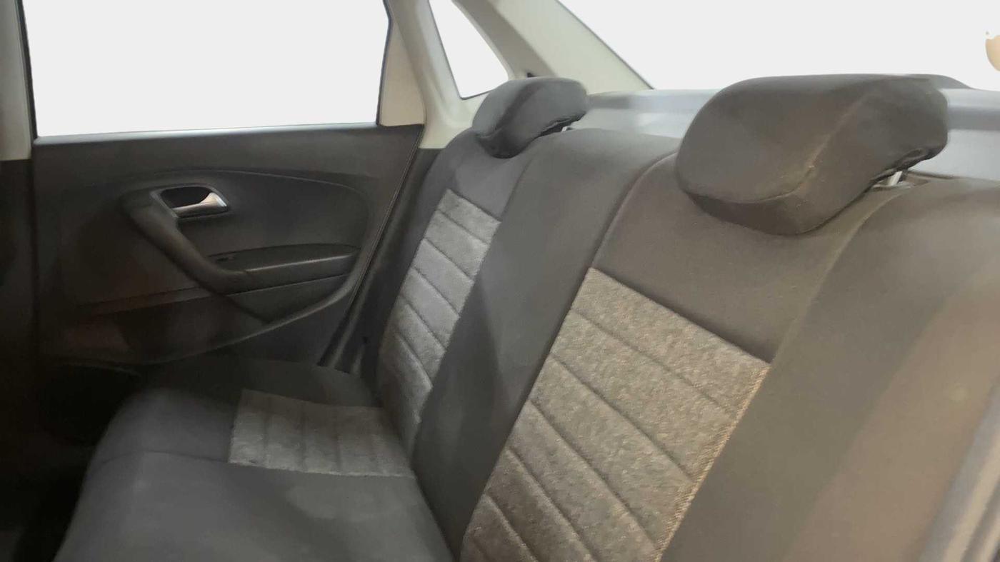 2018 Volkswagen Ameo COMFORTLINE 1.0L, Petrol, Manual, 37,749 km, Right Side Rear Door Cabin