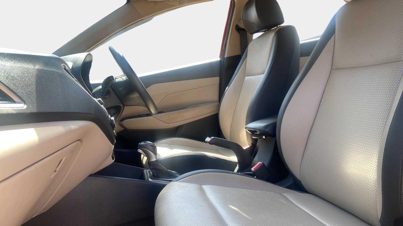 2019 Hyundai Verna 1.6 VTVT SX (O) AT, Petrol, Automatic, 25,059 km, Right Side Front Door Cabin