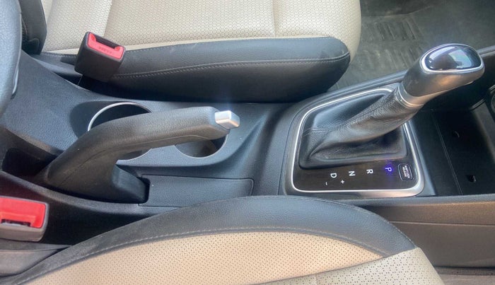 2019 Hyundai Verna 1.6 VTVT SX (O) AT, Petrol, Automatic, 25,059 km, Gear Lever