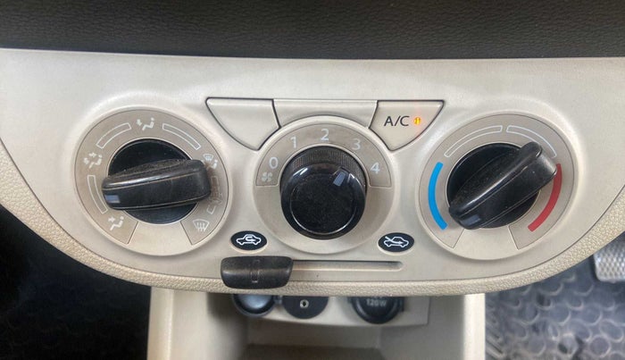 2021 Maruti Alto VXI PLUS, Petrol, Manual, 26,119 km, AC Unit - Directional switch has minor damage