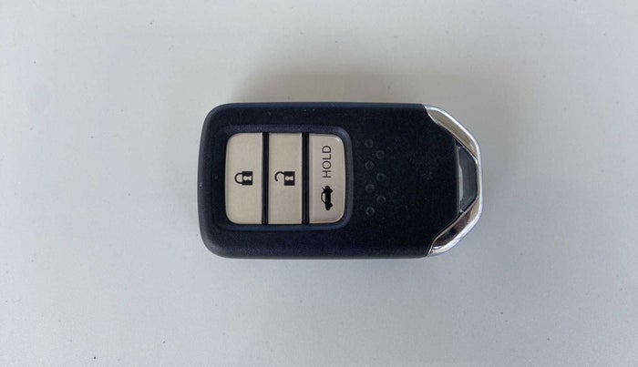 2023 Honda Amaze 1.2L I-VTEC VX, Petrol, Manual, 28,120 km, Key Close Up