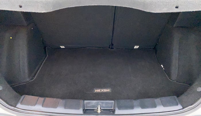 2018 Tata NEXON XZA PLUS DIESEL, Diesel, Automatic, 40,909 km, Boot Inside