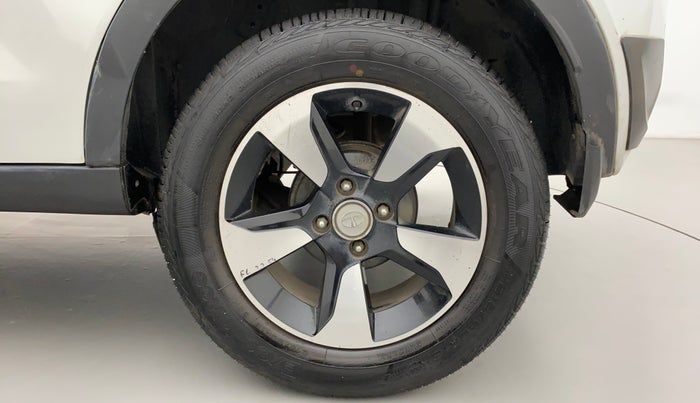 2018 Tata NEXON XZA PLUS DIESEL, Diesel, Automatic, 40,909 km, Left Rear Wheel