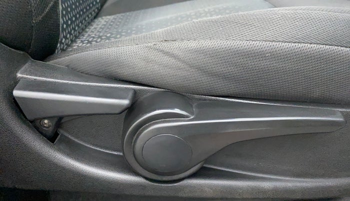 2018 Tata NEXON XZA PLUS DIESEL, Diesel, Automatic, 40,909 km, Driver Side Adjustment Panel