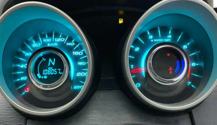 2015 Mahindra XUV500 W10, Diesel, Manual, 1,08,057 km, Odometer Image