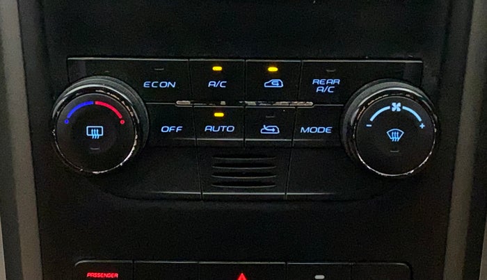 2015 Mahindra XUV500 W10, Diesel, Manual, 1,08,057 km, Automatic Climate Control