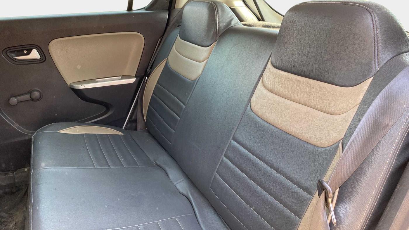 2016 Maruti Alto K10 VXI, Petrol, Manual, 84,911 km, Right Side Rear Door Cabin