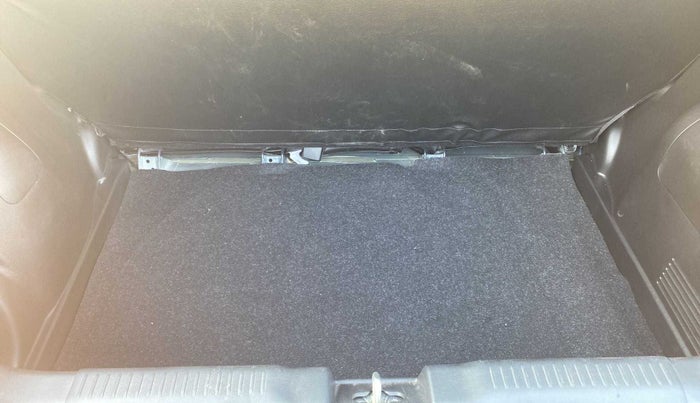 2019 Maruti Swift VXI AMT, Petrol, Automatic, 3,277 km, Boot Inside