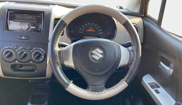2014 Maruti Wagon R 1.0 LXI, CNG, Manual, 72,837 km, Steering Wheel Close Up