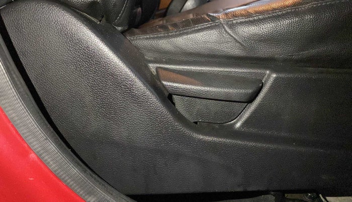2016 Hyundai Eon ERA +, Petrol, Manual, 72,052 km, Driver Side Adjustment Panel
