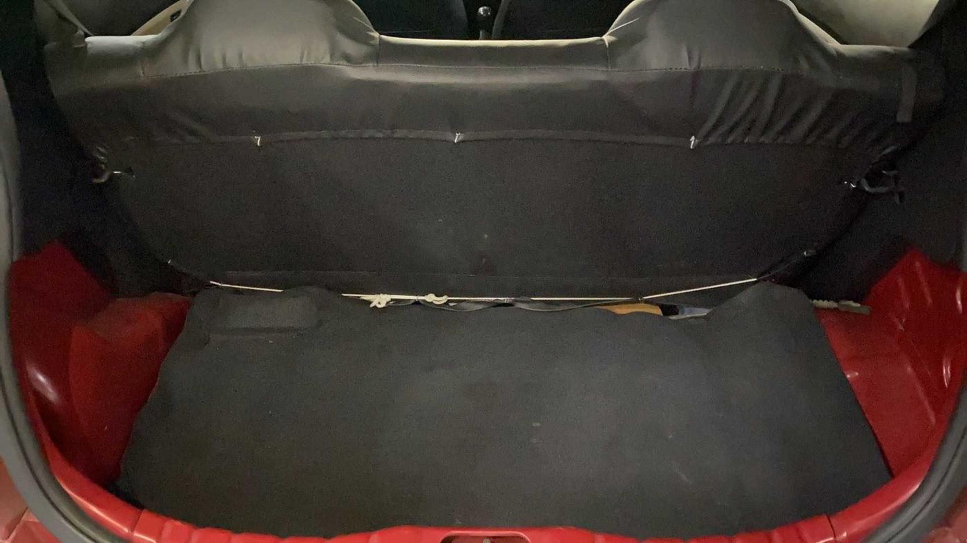 2016 Hyundai Eon ERA +, Petrol, Manual, 72,052 km, Boot Inside