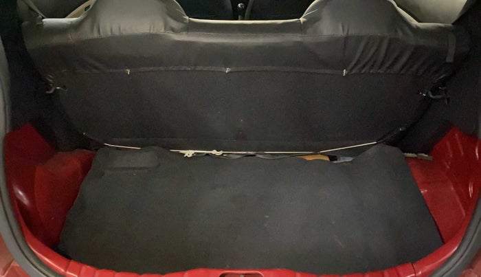 2016 Hyundai Eon ERA +, Petrol, Manual, 72,052 km, Boot Inside