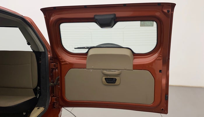 2018 Mahindra TUV 300 PLUS P8, Diesel, Manual, 1,09,111 km, Boot Door Open