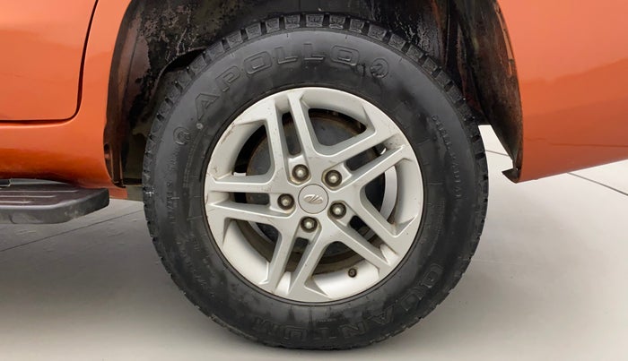 2018 Mahindra TUV 300 PLUS P8, Diesel, Manual, 1,09,111 km, Left Rear Wheel