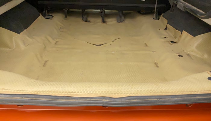 2018 Mahindra TUV 300 PLUS P8, Diesel, Manual, 1,09,111 km, Boot Inside