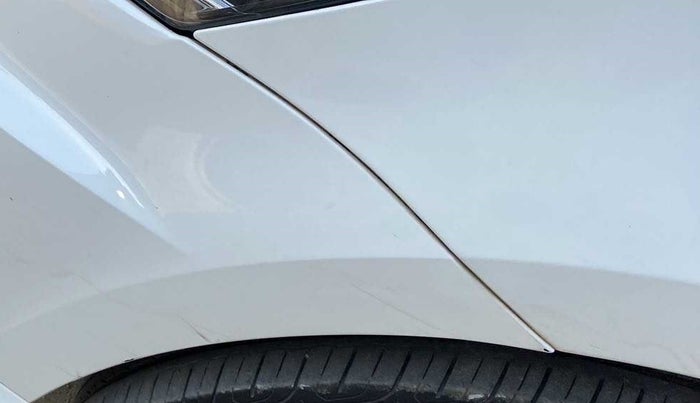 2019 Volkswagen Ameo COMFORTLINE 1.0L, Petrol, Manual, 92,779 km, Front bumper - Minor scratches