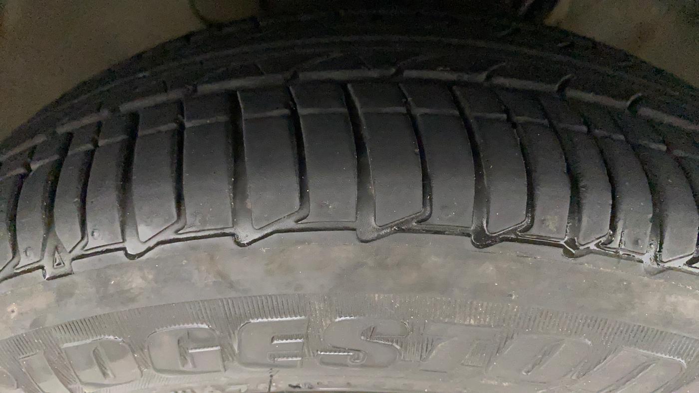 2022 Tata TIAGO NRG XZ MT, Petrol, Manual, 16,080 km, Right Front Tyre Tread
