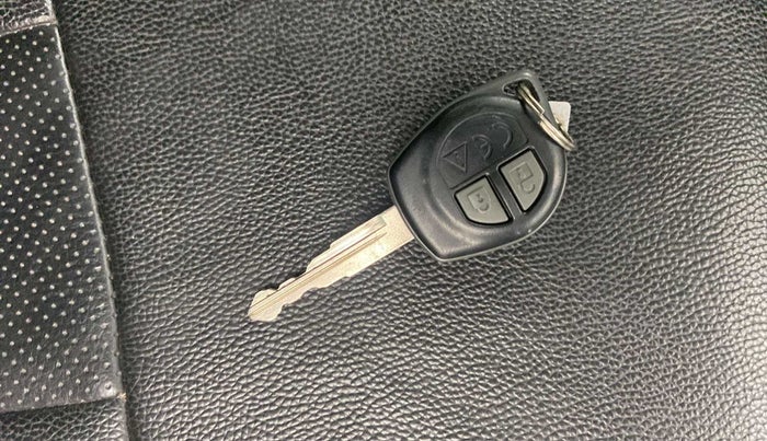 2019 Maruti IGNIS DELTA 1.2 AMT, Petrol, Automatic, 28,461 km, Key Close Up