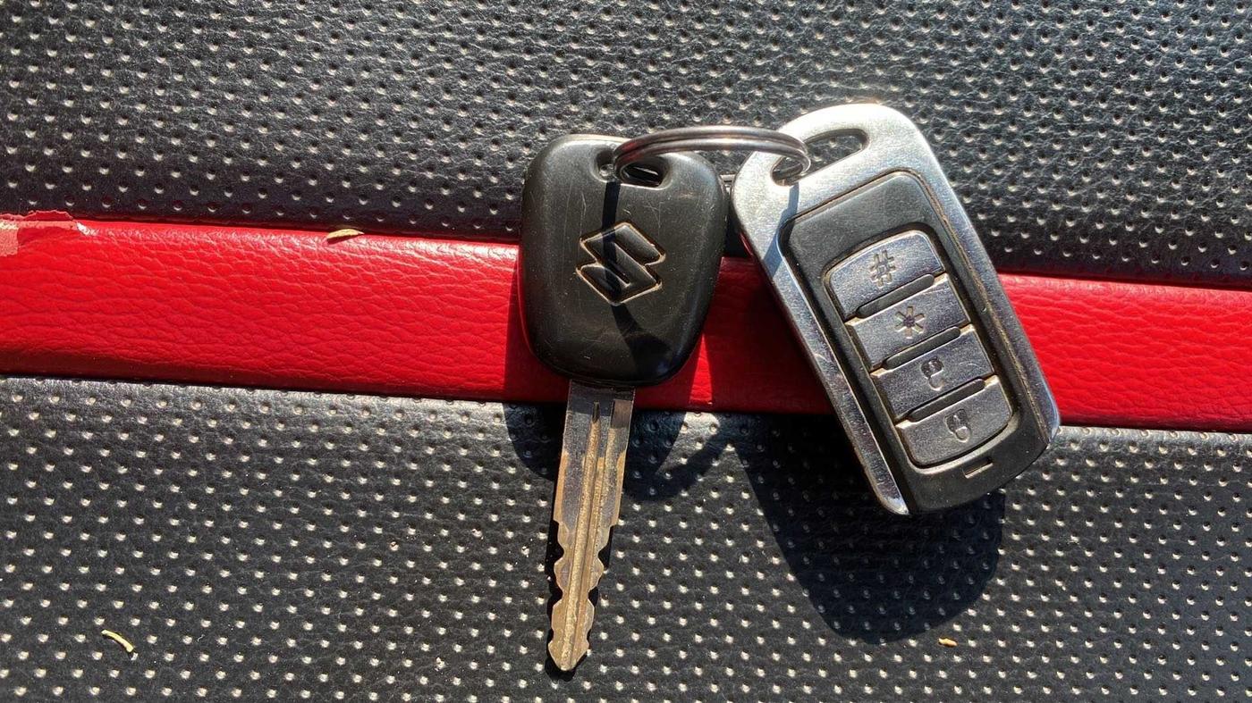 2015 Maruti Alto 800 LXI, Petrol, Manual, 64,465 km, Key Close Up