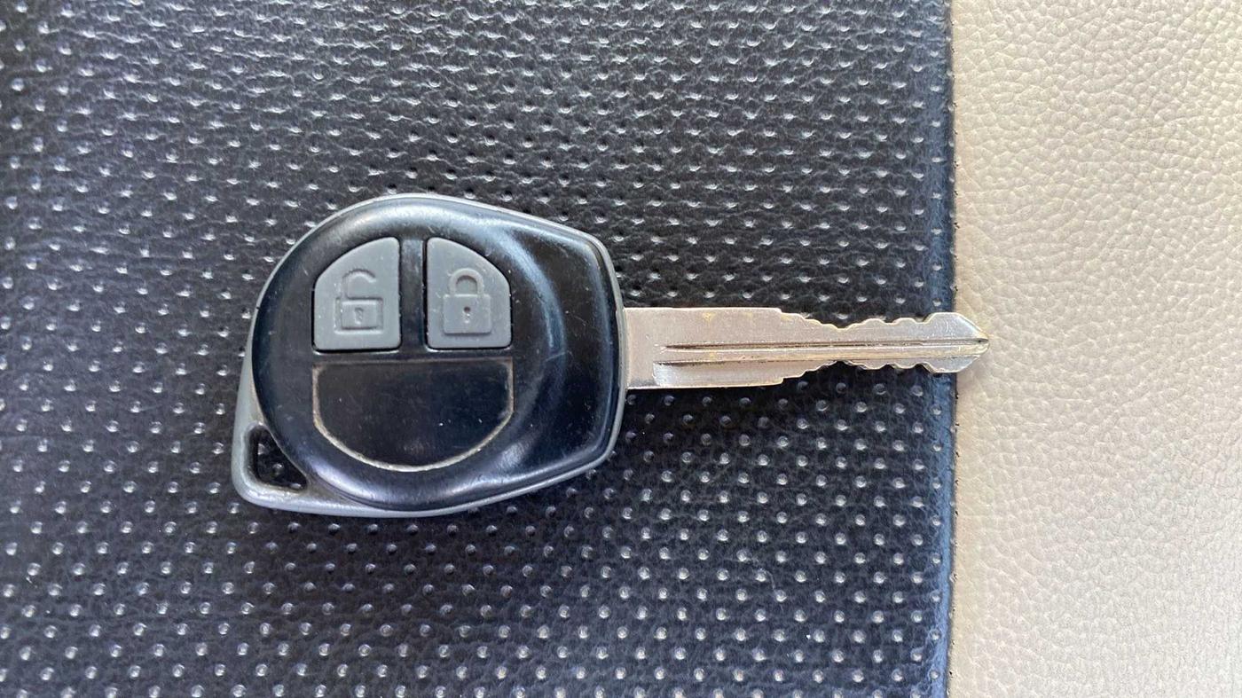 2014 Maruti Wagon R 1.0 VXI, Petrol, Manual, 49,903 km, Key Close Up