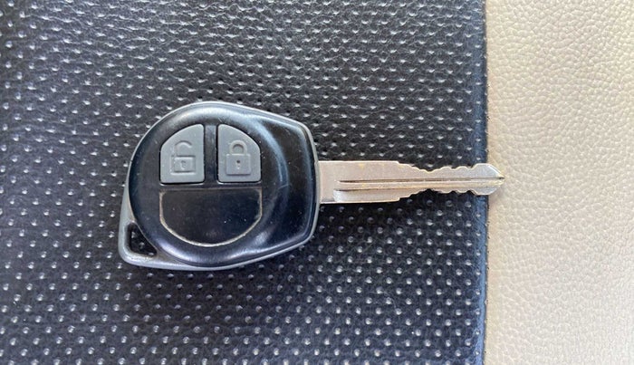 2014 Maruti Wagon R 1.0 VXI, Petrol, Manual, 49,903 km, Key Close Up