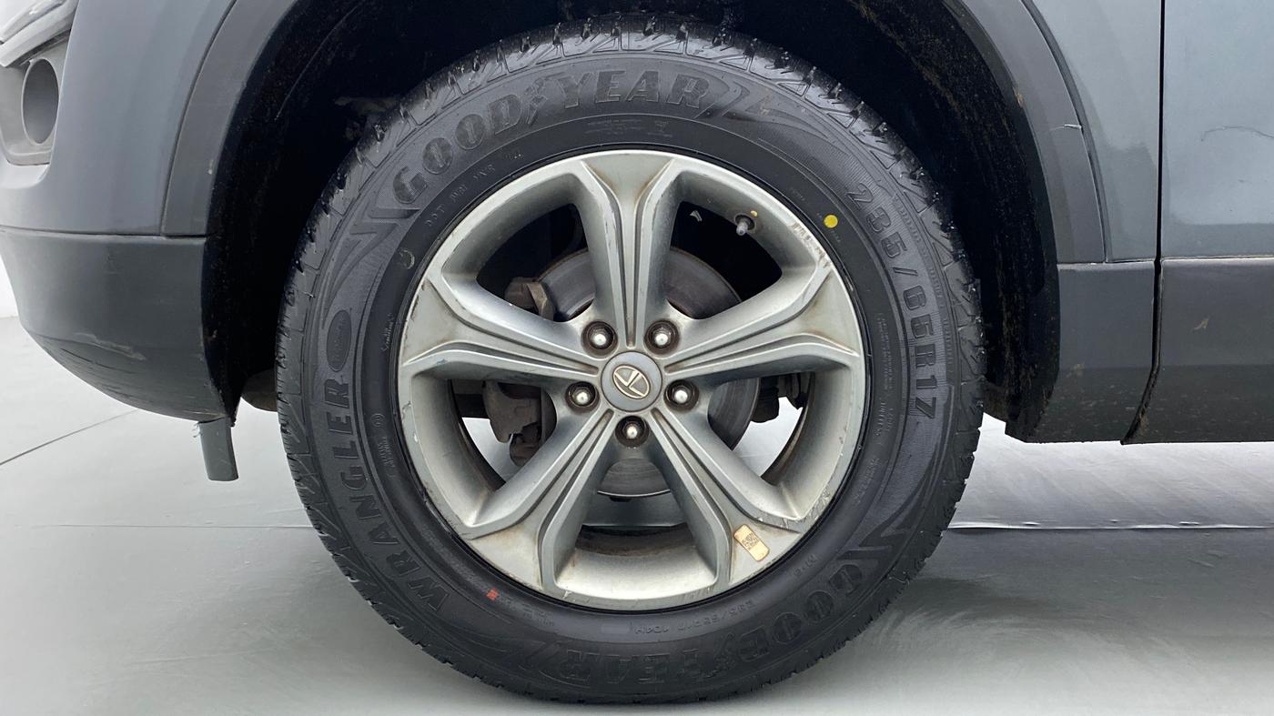 2020 Tata Harrier XZA, Diesel, Automatic, 28,811 km, Left Front Wheel