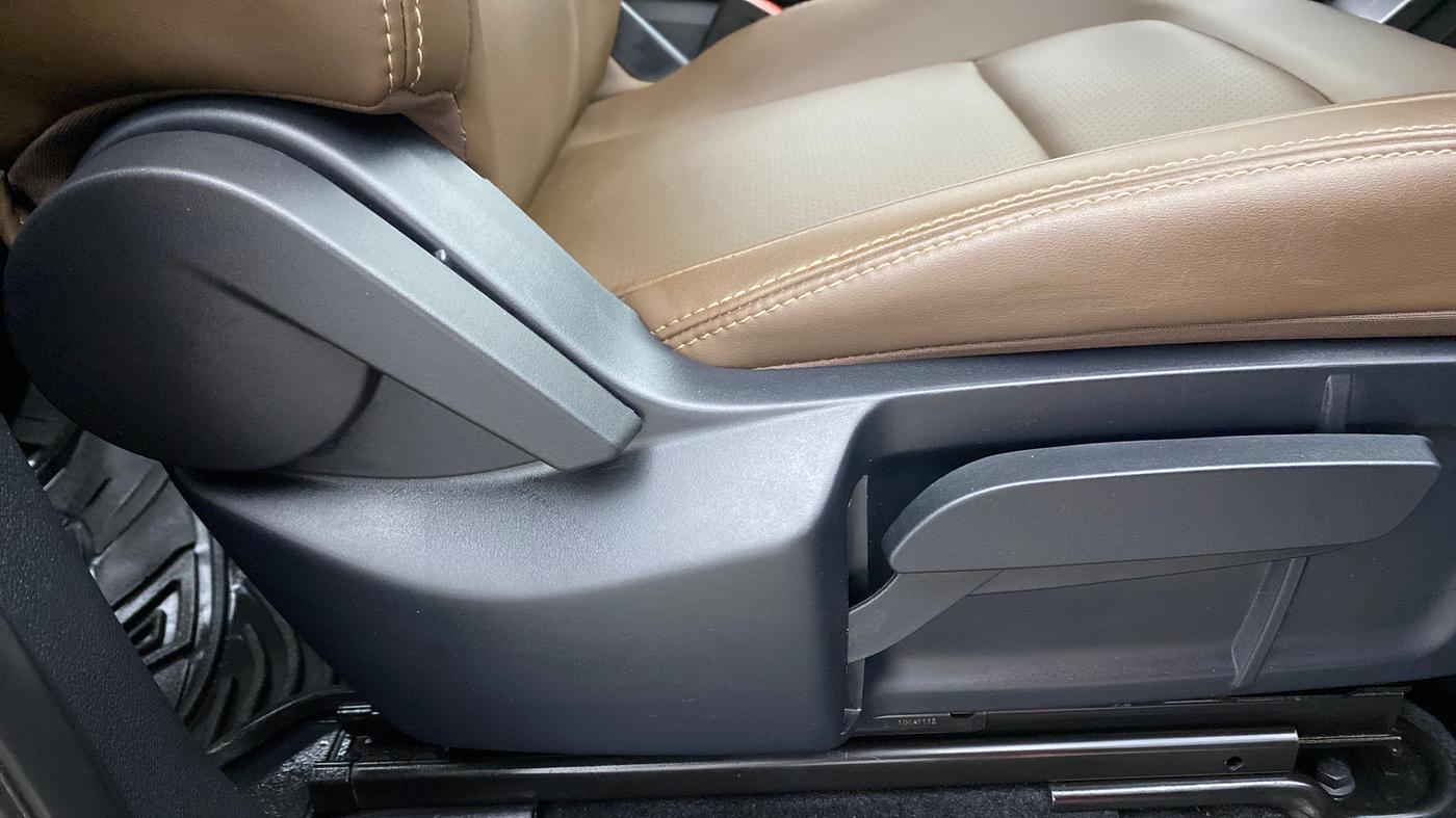 2020 Tata Harrier XZA, Diesel, Automatic, 28,811 km, Driver Side Adjustment Panel
